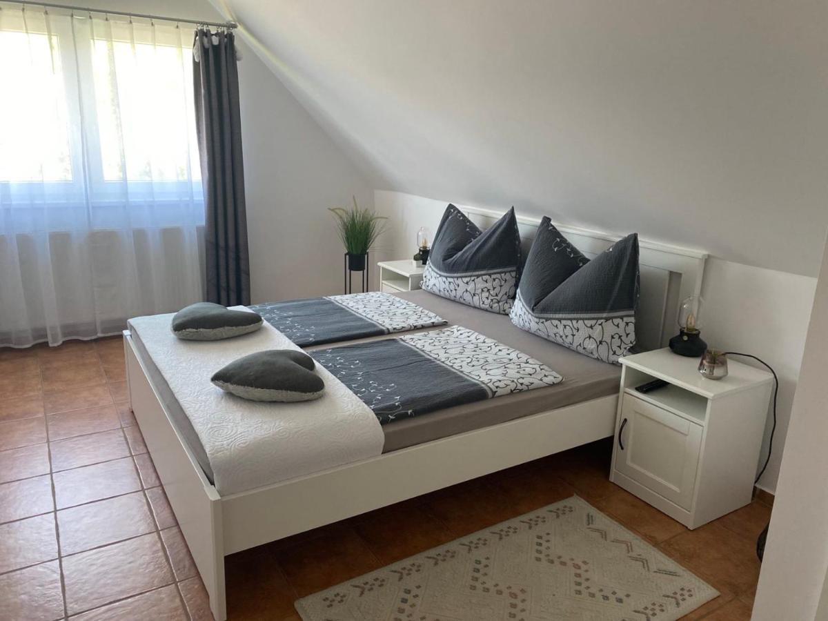 Munkacsy Apartmanok Balatonfenyves Εξωτερικό φωτογραφία