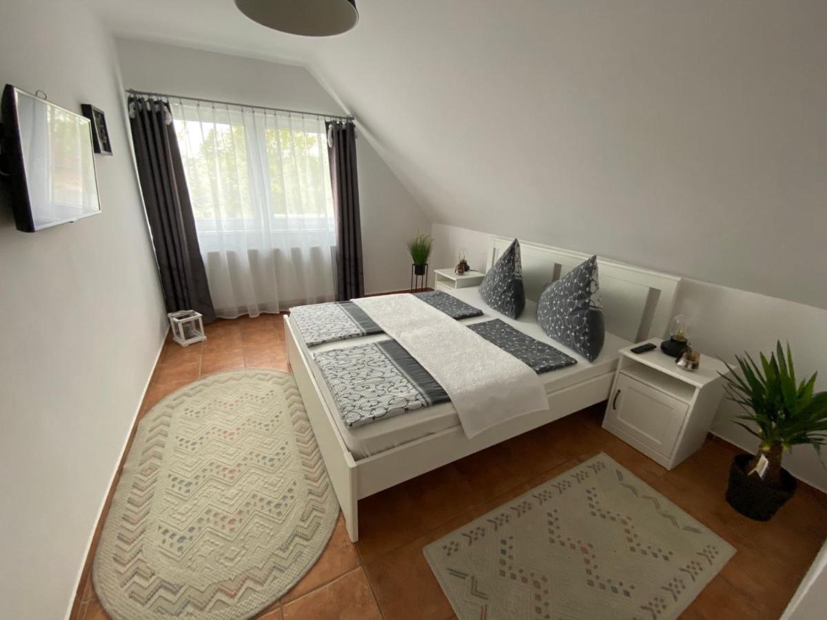 Munkacsy Apartmanok Balatonfenyves Εξωτερικό φωτογραφία
