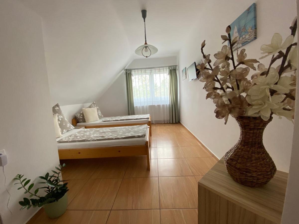 Munkacsy Apartmanok Balatonfenyves Εξωτερικό φωτογραφία